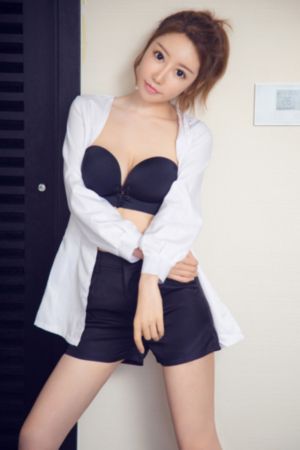韩国公与丰满熄