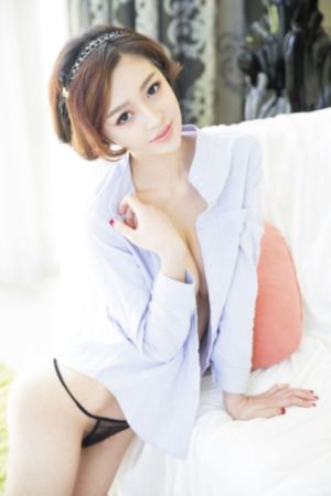 善良的女秘书的目